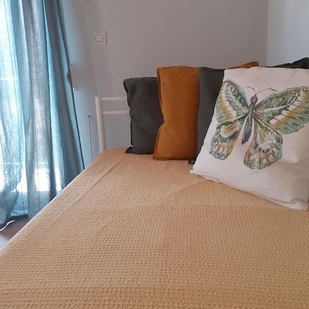 Colorful 2-Bedroom House In Gaios Dış mekan fotoğraf