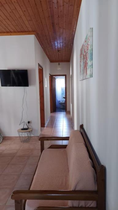 Colorful 2-Bedroom House In Gaios Dış mekan fotoğraf