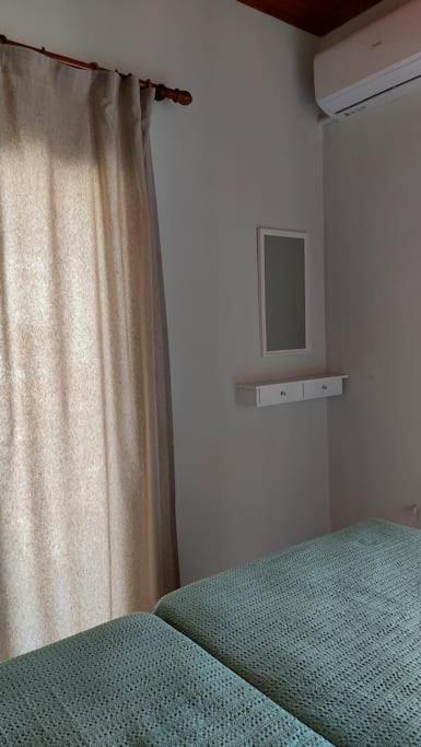 Colorful 2-Bedroom House In Gaios Dış mekan fotoğraf
