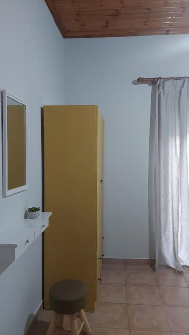Colorful 2-Bedroom House In Gaios Dış mekan fotoğraf